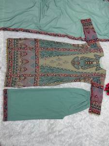 ชุดเลเฮนกาโชลีแบบปากีสถาน งานฝีมือพิเศษ ผ้าไหมจอร์เจตต์ลายแจ็คการ์ดหนา พิมพ์ลายดิจิทัล ปักลาย สำหรับโอกาสพิเศษ - Product Image 6