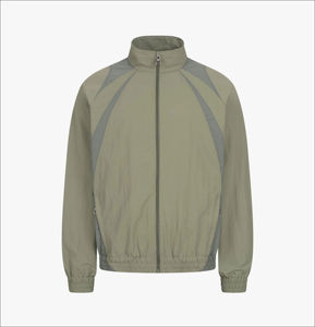 Conjunto Deportivo Cortavientos Personalizado de Poliéster, Conjunto de Pantalones Cortos Cortavientos, Conjunto Deportivo Ligero de Nailon Transpirable, Conjunto de Pantalones Cortos de Verano para Hombre - Product Image 4