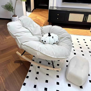 Silla Mecedora Moderna de Madera con Cojín Blanco y Respaldo Sólido, Diseño para Muebles de Sala de Estar, Asiento de Estilo Escandinavo para el Hogar - Product Image 3