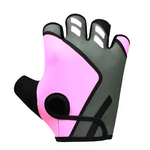 Gants d'haltérophilie Logo personnalisé Qualité supérieure Gants de musculation et de fitness pour hommes Entraînement OEM et services - Product Image 4
