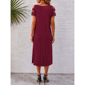 Robe en viscose à manches courtes avec détails latéraux, 37830 - Bordeaux - Product Image 4