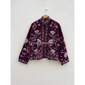Manteau de veste d'hiver de style bohème fait à la main pour femmes avec doublure en coton brodé Suzani en velours pour les fêtes d'automne-Vente en gros - Product Image 2