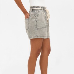 Nuevos pantalones cortos de mezclilla para mujer al por mayor de invierno, pantalones cortos de mezclilla con borlas de diamantes de imitación, pantalones cortos de mezclilla ajustados para mujer - Product Image 6