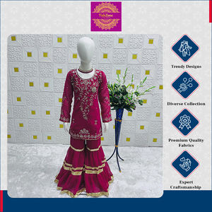 Vêtements de créateur de qualité supérieure vêtements indiens pakistanais tendance haut en fausse georgette lourde ensemble de costumes Kurti Sharar avec Dupatta - Product Image 3