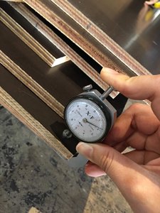 Madera contrachapada con revestimiento de película de alta calidad para techos artísticos de hoteles modernos, resistente al agua, ignífugo, a prueba de humedad - Product Image 2