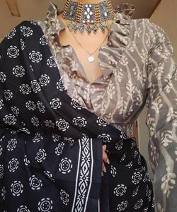 La más hermosa y última ropa casual Sari estampado de seda con pieza de blusa mujer India usar Sari bajo precio al por mayor ropa Surat - Product Image 5