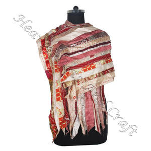 Belles étoles en soie multi-couleurs à 15 bandes/foulards faits à la main recyclés fabricant en gros de patchs sari indiens - Product Image 4