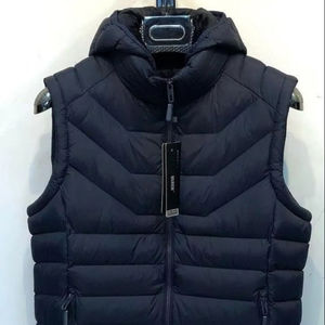 Chaqueta Acolchada con Capucha Unisex de Alta Calidad, con Cierre de Cremallera sin Mangas, Personalizable, Resistente al Agua/Viento, Informal, con Logotipo Frontal - Product Image 1