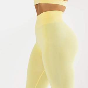 Legging en tricot sans couture 51% Polyamide 38% Polyester 11% elasthanne taille haute pour femmes - Product Image 6