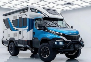 Camping-car de luxe 4x4 tout-terrain avec cuisine et salle de bain intégrées pour le camping. - Product Image 2