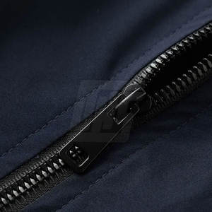 Elegante chaqueta con cremallera completa para hombres Casual Streetwear Daily Outdoor Fashion Winter Wear Hombres Chaqueta de invierno - Product Image 3