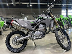 GOODS Nouvelle moto tout-terrain KLX 300R 300cc, livraison porte à porte dans le monde entier - Product Image 3