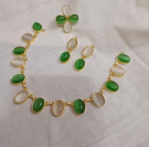 Collier en pierre Monalisa avec bague pour femme Ensemble de bijoux styliste élégant Collier traditionnel ethnique avec bague - Product Image 1