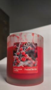 Velas perfumadas de Navidad de alta calidad con bayas esmeriladas de hoja perenne suaves Fragancias blancas 3 Aromas diferentes - Product Image 5