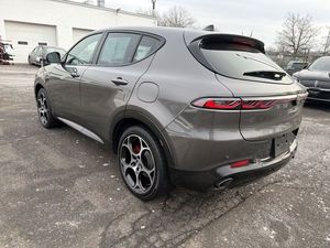 Alta Demanda en el Mercado, Alfa-Romeo Tonale Veloce 2024, Volante a la Izquierda/Derecha, SUV Automático Turbo, Asientos de Cuero - Product Image 3