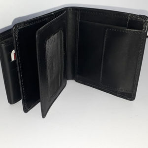 กระเป๋าสตางค์หนังจระเข้ทำมือดีไซน์ส่วนตัว - Product Image 1