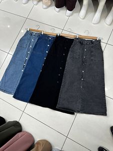 Fabricante de ropa al por mayor mujeres niñas Denim algodón gran oferta moda botón faldas largas personalizadas Midi Jeans cintura elástica - Product Image 6