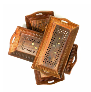 Bandeja de madera Diseño real personalizado Acacia Bandeja de servicio de madera Diseñador de lujo Artesanía Bandeja de madera - Product Image 1