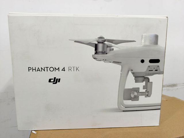 Phantom 4 RTK 4K Camera 3-axis Gimbal 7KM 30 Minutes Professional RC Drone for Flight Topographic Mapping Engineering Surveying
