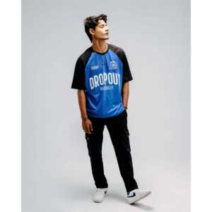 Camiseta Deportiva Raglan Dropout University, 100% Poliéster, 180g, Jersey, Corte Holgado, Diseño Sólido, Impresión Serigráfica - Product Image 2