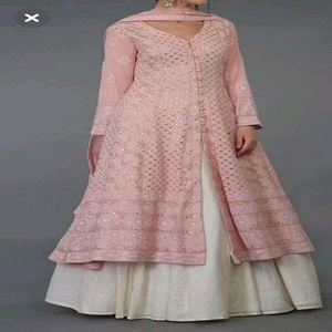 Hermoso Salwar Kameez de Algodón Georgette Chikankari para Niñas, Prendas Elegantes Kanya de la Mejor Calidad, Compre a Precio Económico - Product Image 4
