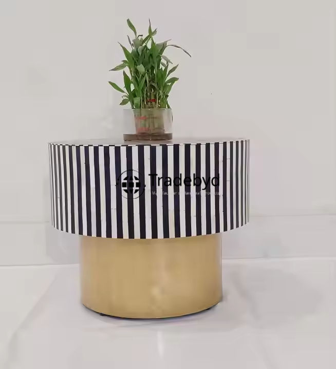 Available in different Colors