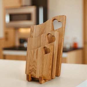 Planche à découper et plateau de service en bois - Durable, lavable au lave-vaisselle - Product Image 4