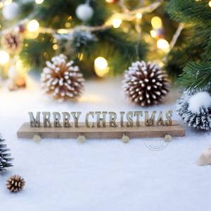 Soporte Metálico para Calcetines Navideños con Diseño de Reno, Decoración Festiva Elegante y Resistente para el Hogar - Product Image 3