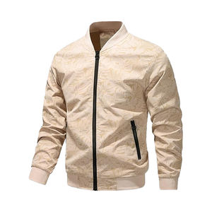 Personalizada de lujo Varsity chaquetas de los hombres de poliéster y algodón de cuero manga Letterman Varsity chaqueta para los hombres - Product Image 4