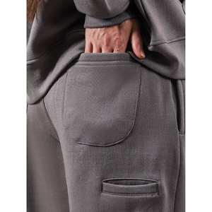 Sudadera Deportiva Gris Granito con Característica Transpirable - Product Image 5