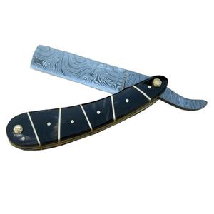 Rasoir pliant de haute qualité en acier Damas neuf avec manche en bois pour barbier et soin de la barbe - Product Image 1