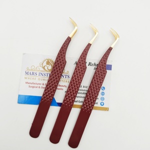 Pince à épiler à extension de cils droite en acier inoxydable avec pointe dorée et isolation diamantée rouge Outil de beauté de type volume - Product Image 4