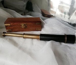 Telescopio de Latón Hecho a Mano de Primera Calidad, Decoración Marítima Clásica, Artículo Coleccionable Náutico, Ideal para Regalo - Product Image 1