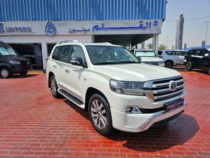 NOUVEAU <span class=keywords><strong>Toyota</strong></span> <span class=keywords><strong>Land</strong></span> <span class=keywords><strong>Cruiser</strong></span> <span class=keywords><strong>2021</strong></span> <span class=keywords><strong>V8</strong></span> 4x4 FULL OPTION BLANC, Puissance et Performances, Voitures d'occasion bien entretenues et prêtes à rouler - Product Image 2
