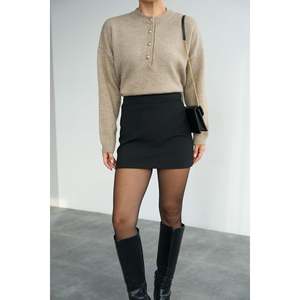 Suéter de punto Mink con 4 botones - Product Image 3