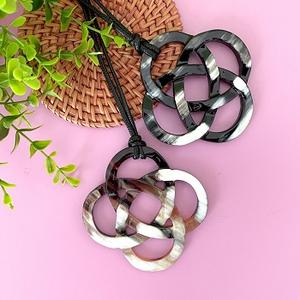 Collier Corne de Buffle de Designer Derniers Bijoux de Mode Résine d'Ambre Os Agate Couleur Miel Design Naturel Inde Colliers agate - Product Image 2