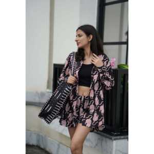 Conjunto de 2 pantalones cortos negros Sleeping Tiger para mujer - Product Image 4