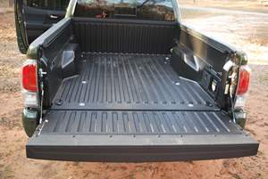 Tacoma TRD Off-Road Double Cab 4x4 V6 2022, transmission intégrale, différentiel arrière verrouillable, très bien équipé - Product Image 3