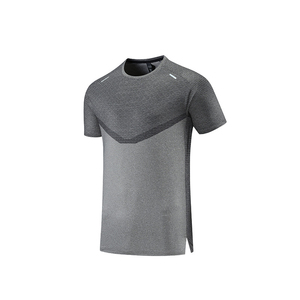 T-shirt uni respirant imprimé de logo personnalisé OEM/ODM de haute qualité 100% coton pour hommes - Product Image 1