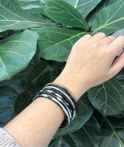 Brazaletes de cuerno de búfalo para accesorios de moda Joyería hecha a mano con artesanía de calidad superior - Product Image 3