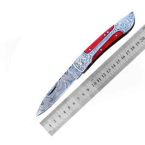Couteau pliant en acier Damas avec manche gravé, étui de transport vertical, couteau de poche EDC pour la chasse et le camping, couteau à pointe tombante, couteau OEM personnalisé - Product Image 6