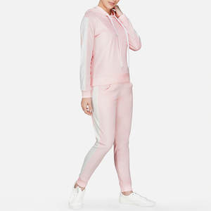 Conjunto de 2 piezas de chándal con capucha para mujer de calidad superior con cómodo tejido polar de algodón 100% - Product Image 2