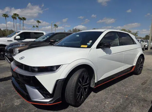 Ultimo Modello di Alta Qualità: <span class=keywords><strong>Hyundai</strong></span> <span class=keywords><strong>IONIQ</strong></span> 5 N AWD 2025 Usata, Perfettamente Pulita e Pronta all'Uso - Product Image 4