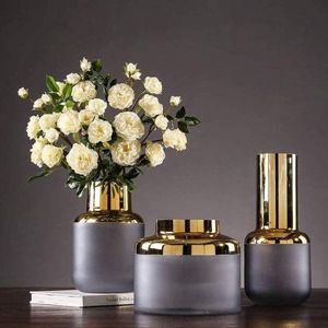 Vase à fleurs intérieur et extérieur de luxe moderne pour la décoration et les cadeaux de fête aux prix de gros - Product Image 4