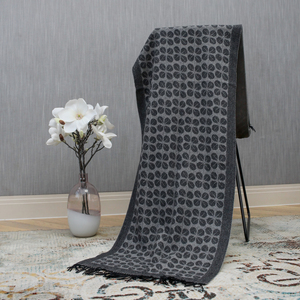 100% Châle tissé en cachemire mongol personnalisé Hijab 70x200 cm gris foncé et gris pour l'hiver pour les saisons froides - Product Image 4