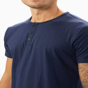 T-shirts Henley à manches courtes coupe ajustée pour hommes 92% coton 8% Spandex O-Neck Three-Button Design - Product Image 3