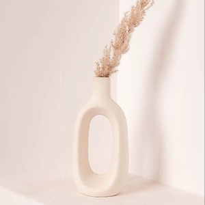 แจกันดอกไม้ทำจากวัสดุเซรามิกแจกันดอกไม้สำหรับโต๊ะและออฟฟิศบ้านแจกันเซรามิกดีไซน์พิเศษ - Product Image 1