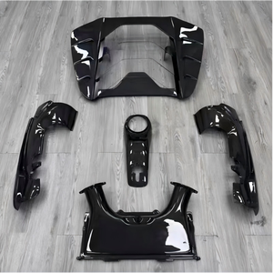 ชุดอุปกรณ์ห้องเครื่องยนต์คาร์บอนไฟเบอร์แห้งสำหรับ Ferrari 488 ของใหม่ รวมถึงชุดแต่งห้องเครื่องยนต์ กล่องอากาศเข้า และฝาครอบท้ายแบบใส - Product Image 4
