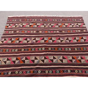 Turkish Vintage Kilim Rug 5.4x7.7 ft (166x236 cm), <b>Red</b> Floral <b>Wool</b> Rug - Product Image 5