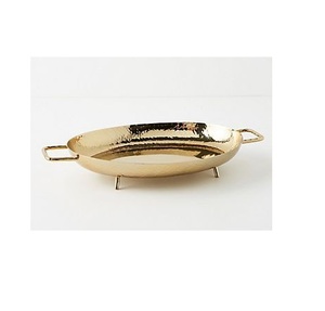 Elegante bandeja de metal Ramadán con acabado dorado diseñada para servir dátiles, frutas, dulces y bebidas durante las celebraciones - Product Image 3